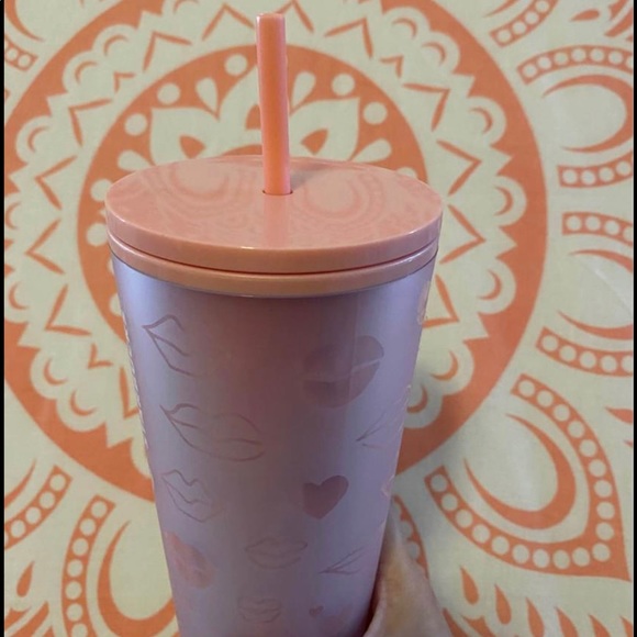 NWT! STARBUCKS soft touch lips tumbler/cup